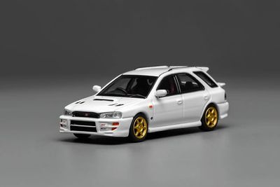 1:64 Motorhelix - 2001 Subaru Impreza WRX SW White 1:64 Motorhelix - 2001 Subaru Impreza WRX SW White