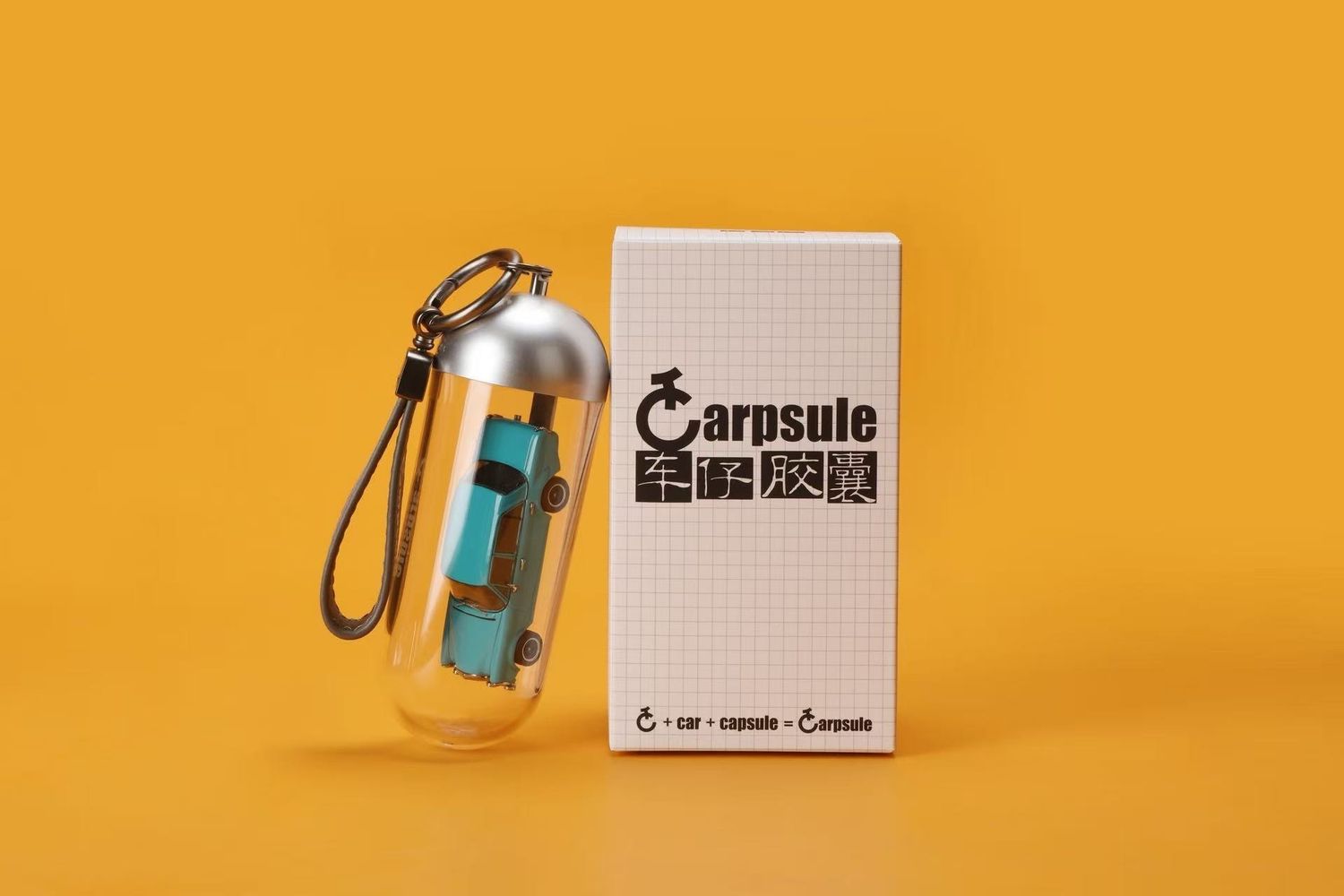 1:64 Sunstar Merchandise - Turning Crush Carpsule, silver *Car not included*