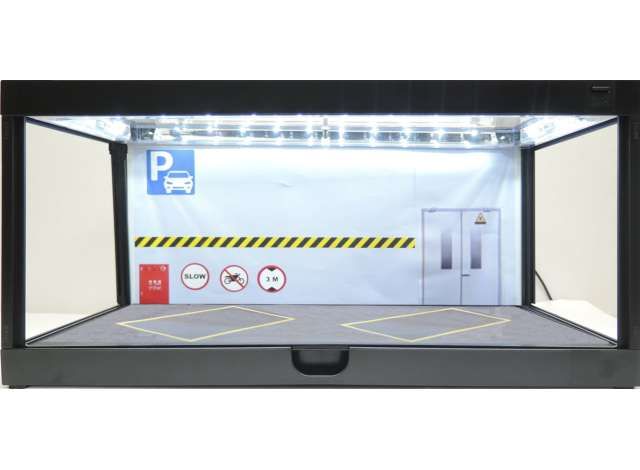 1:24 Vitrinen - Triple9 Led display case, white with diorama back and base price with mirror base