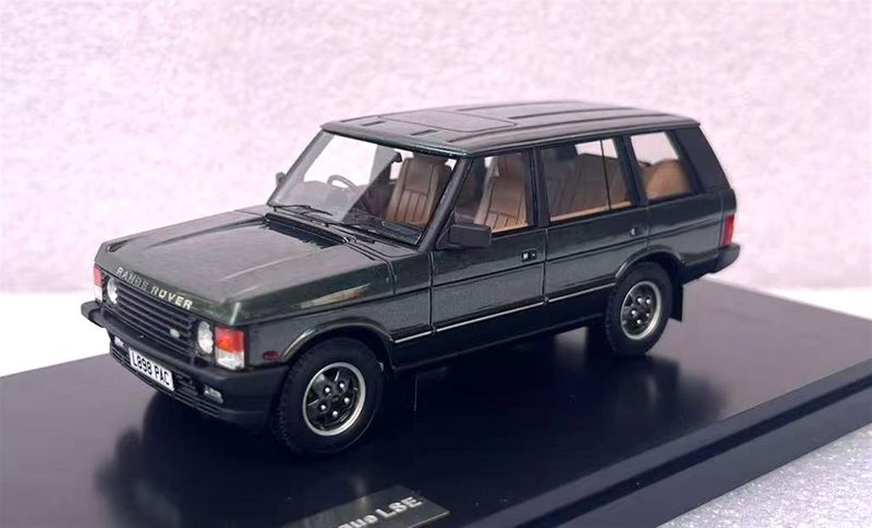 1:43 Matrix - Range Rover Vogue LSE ardennes green 92-93 1:43 Matrix - Range Rover Vogue LSE ardennes green 92-93