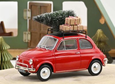 1:18 Norev - 1968 Fiat 500 L *Christmas* 1:18 Norev - 1968 Fiat 500 L *Christmas*