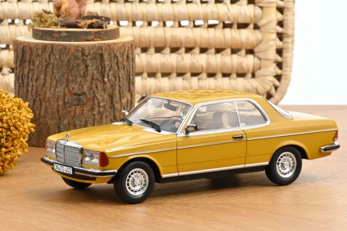 1:18 Norev - Mercedes-Benz 280 CE 1980 Sahara Yellow