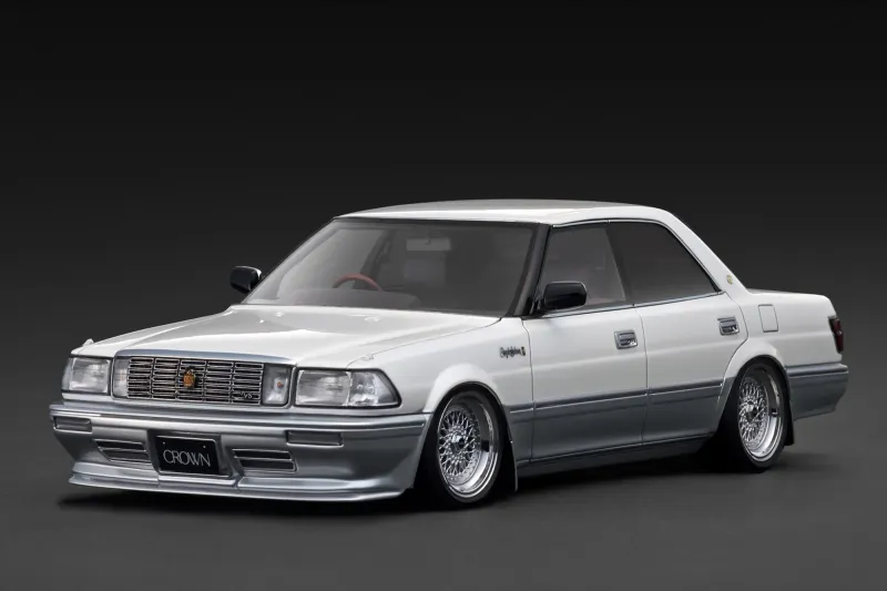 1:18 Ignition - Toyota Crown Royal Saloon G (130), pearl white/silver