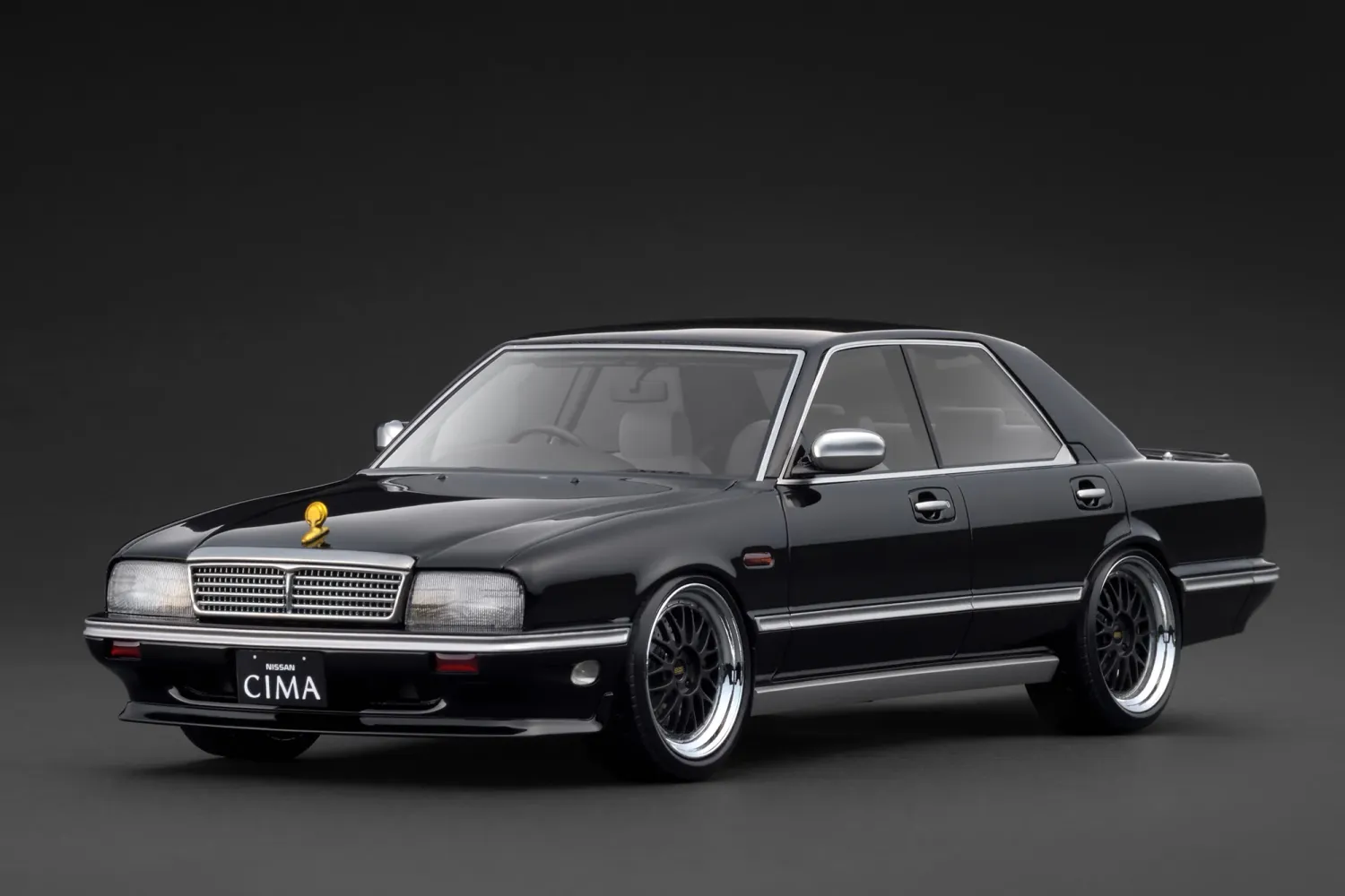 1:18 Ignition - Nissan Cedric Cima (Y31), black