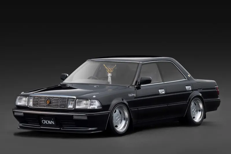 1:18 Ignition - Toyota Crown Royal Saloon G (130), black