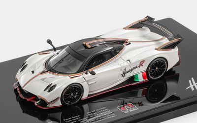 1:43 LCD Models - 2021 Pagani Huayra R White 1:43 LCD Models - 2021 Pagani Huayra R White