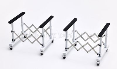 1:43 LCD Models - 2er Set Hauben Ständer *Hood Holder* White *Modelcar not Included*