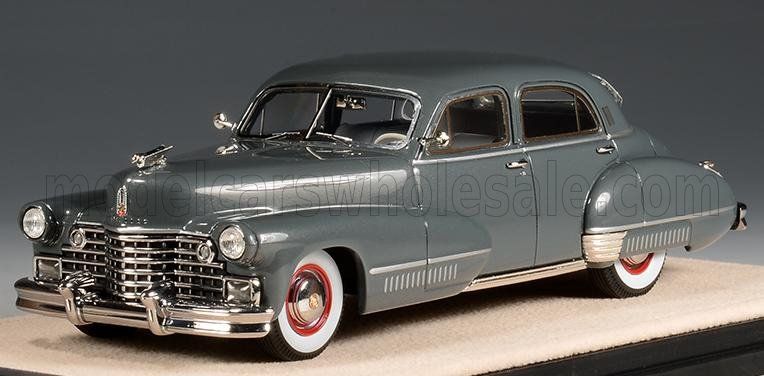 1:43 Stamp Models - 1942 Cadillac Sixty Special Grey