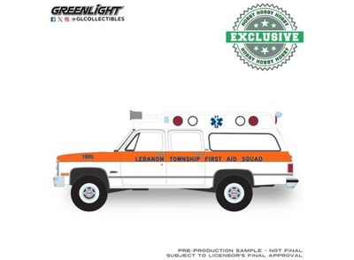 1:64 Greenlight - 1984 GMC Suburban 2500 Sierra Classic Ambulance Lebanon Township New Jersey First Aid Squad
