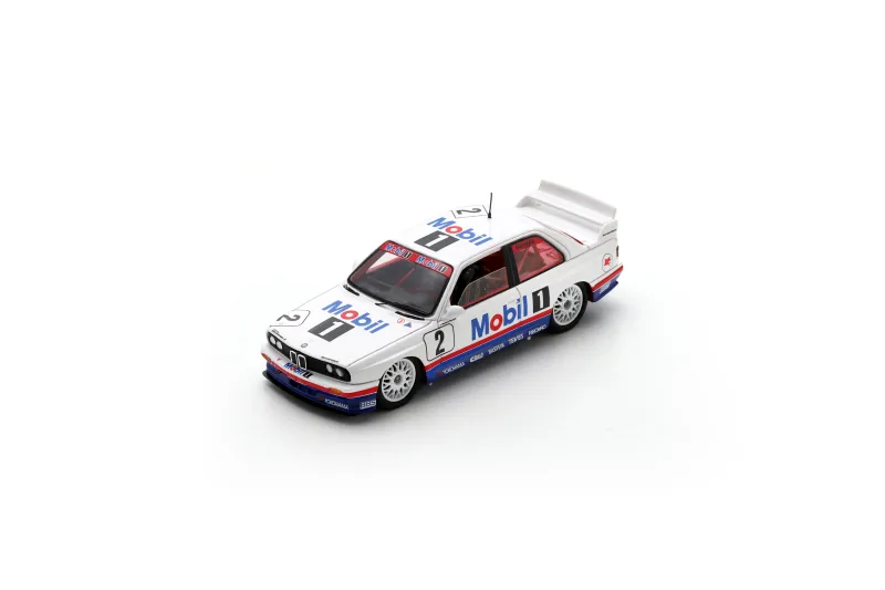 1:43 Spark - BMW E30 M3 No.2 Macau Guia Race 1992 Roberto Ravaglia