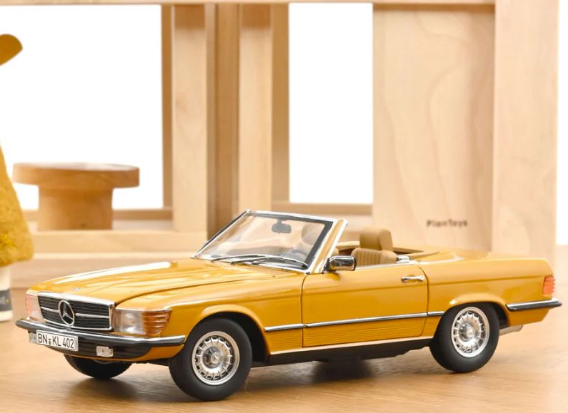 1:18 Norev - Mercedes-Benz 450 SL 1975 Cayenne Orange 1:18 Norev - Mercedes-Benz 450 SL 1975 Cayenne Orange