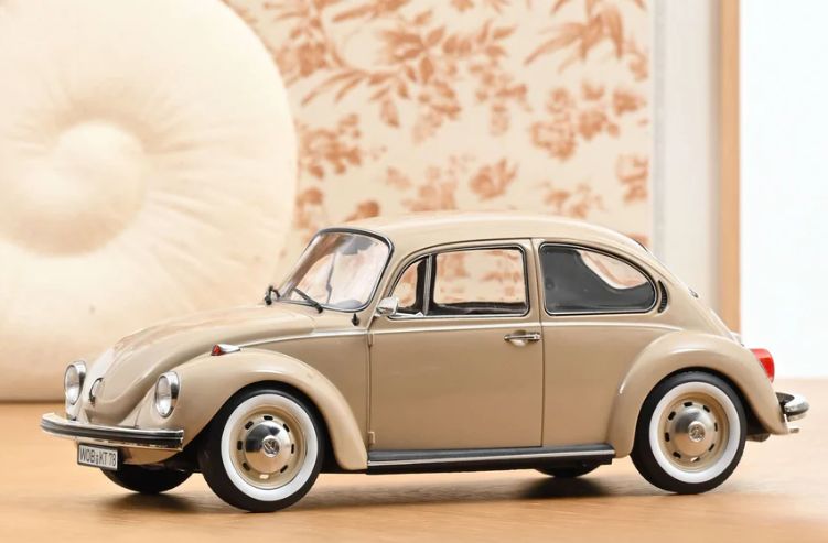1:18 Norev -  VW 1303 1973 Sahara Beige 1:18 Norev -  VW 1303 1973 Sahara Beige