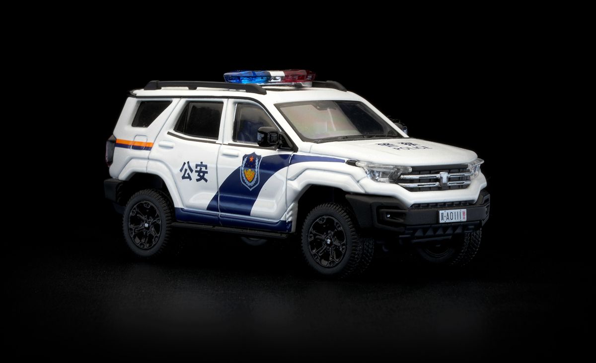 1:64 xCarToys - Great Wall Police Truck