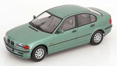 1:18 KK Scale - BMW 3er E46 Limousine 1999 grünmetallic