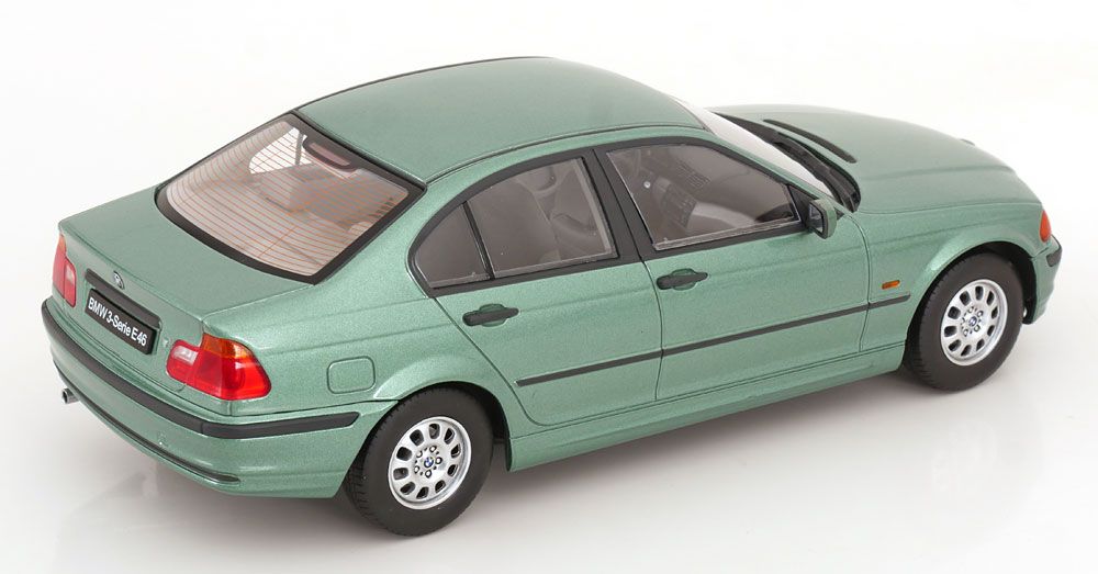 1:18 KK Scale - BMW 3er E46 Limousine 1999 grünmetallic