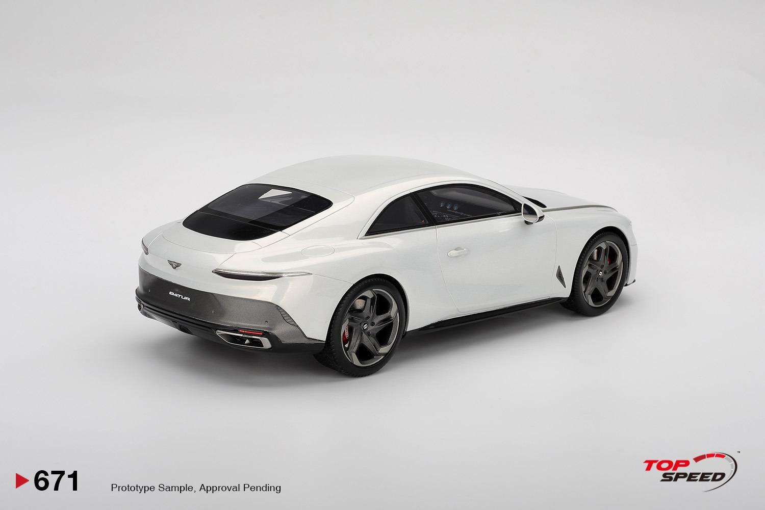 1:18 TSM - 2022 Bentley Batur White Pearl