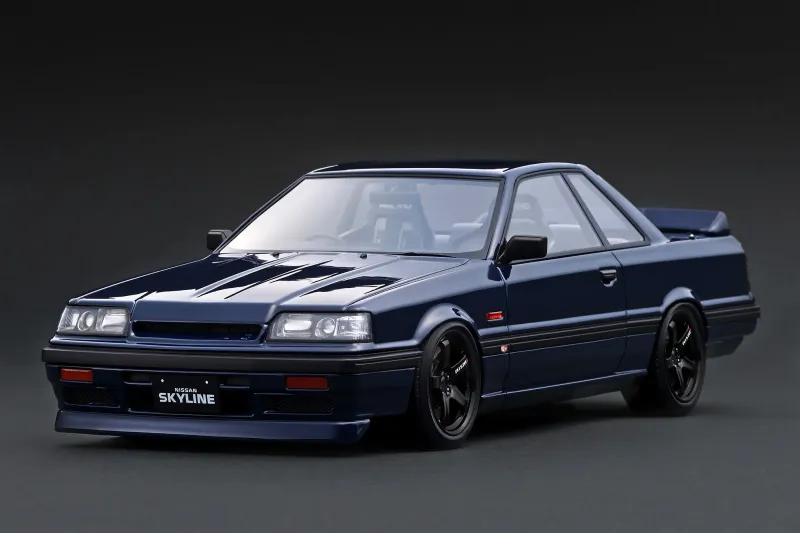 1:18 Ignition - Nissan Skyline GTS-R (R31), blue black 1:18 Ignition - Nissan Skyline GTS-R (R31), blue black