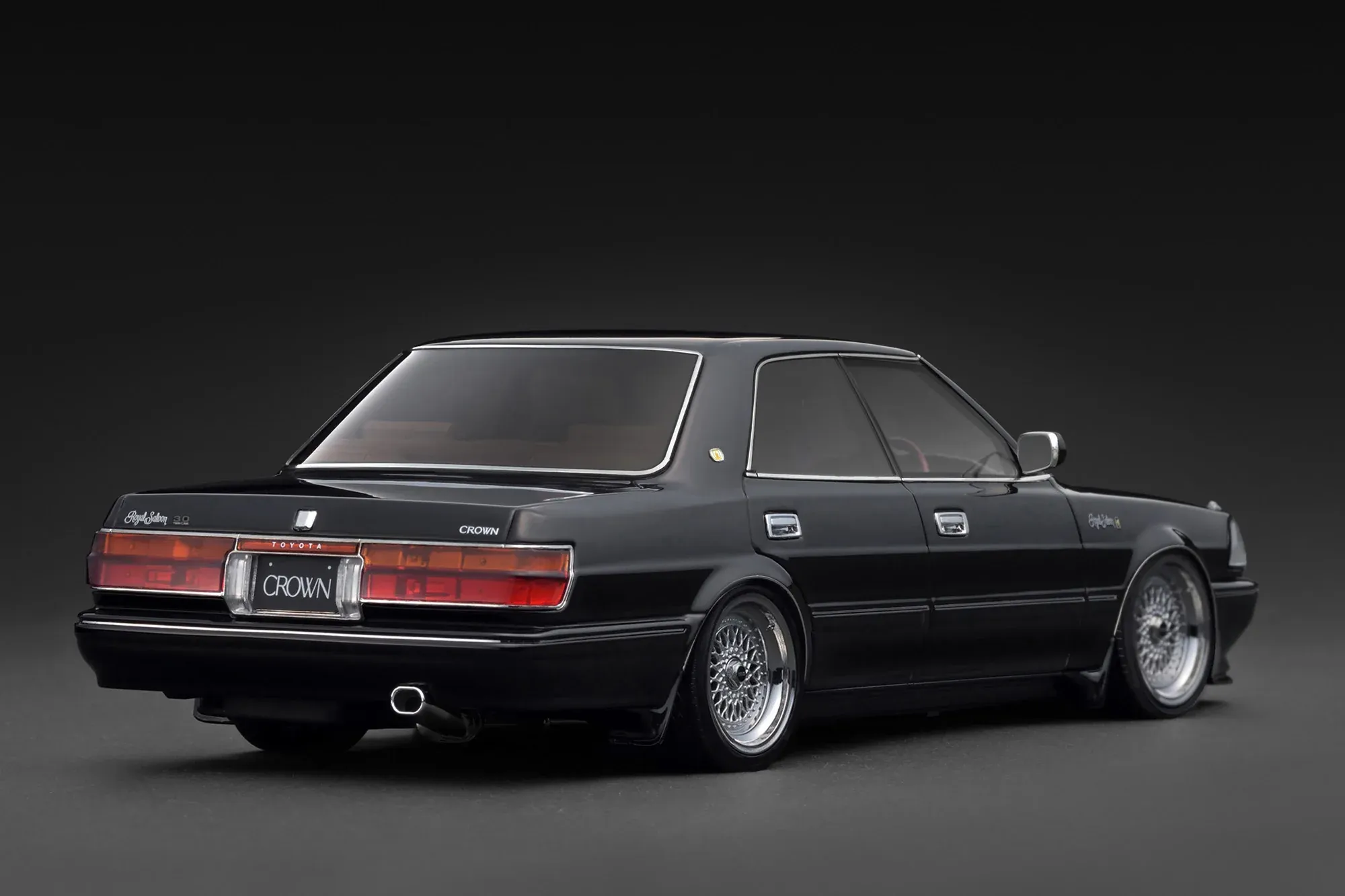 1:18 Ignition - Toyota Crown Royal Saloon G (130), black