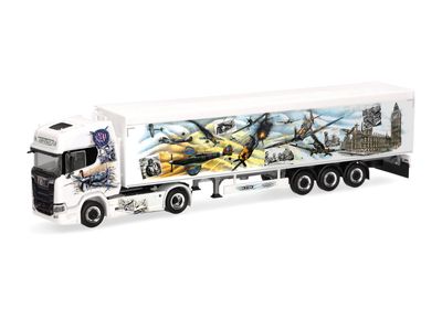 1:87 Herpa - Scania CR 20 HD Schubboden-Sattelzug 1:87 Herpa - Scania CR 20 HD Schubboden-Sattelzug "Repinski/Squadron 303" (Polen/Kościerzyna) (PL)