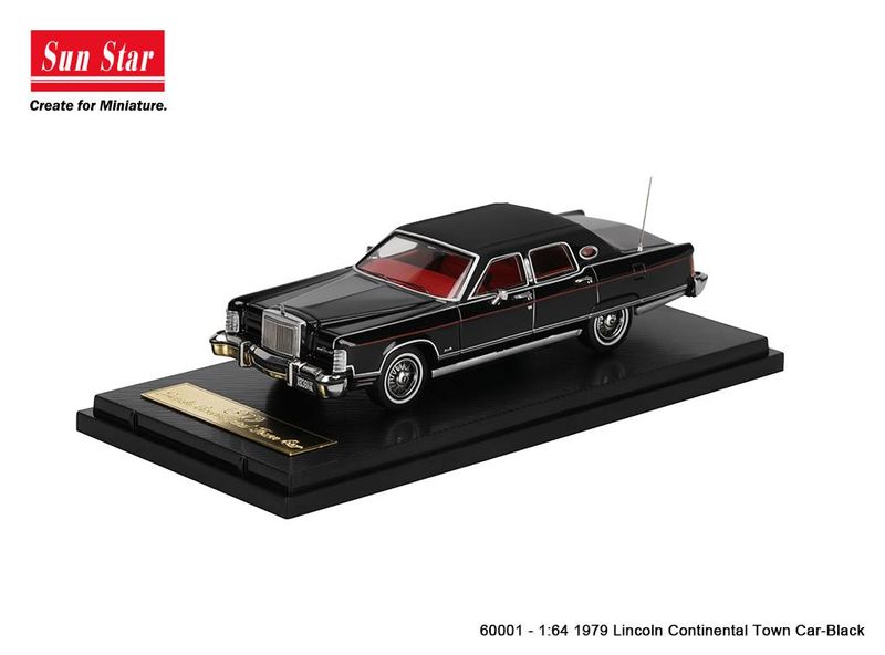 1:64 Sunstar - 1979 Lincoln Continental Town Car, dark blue