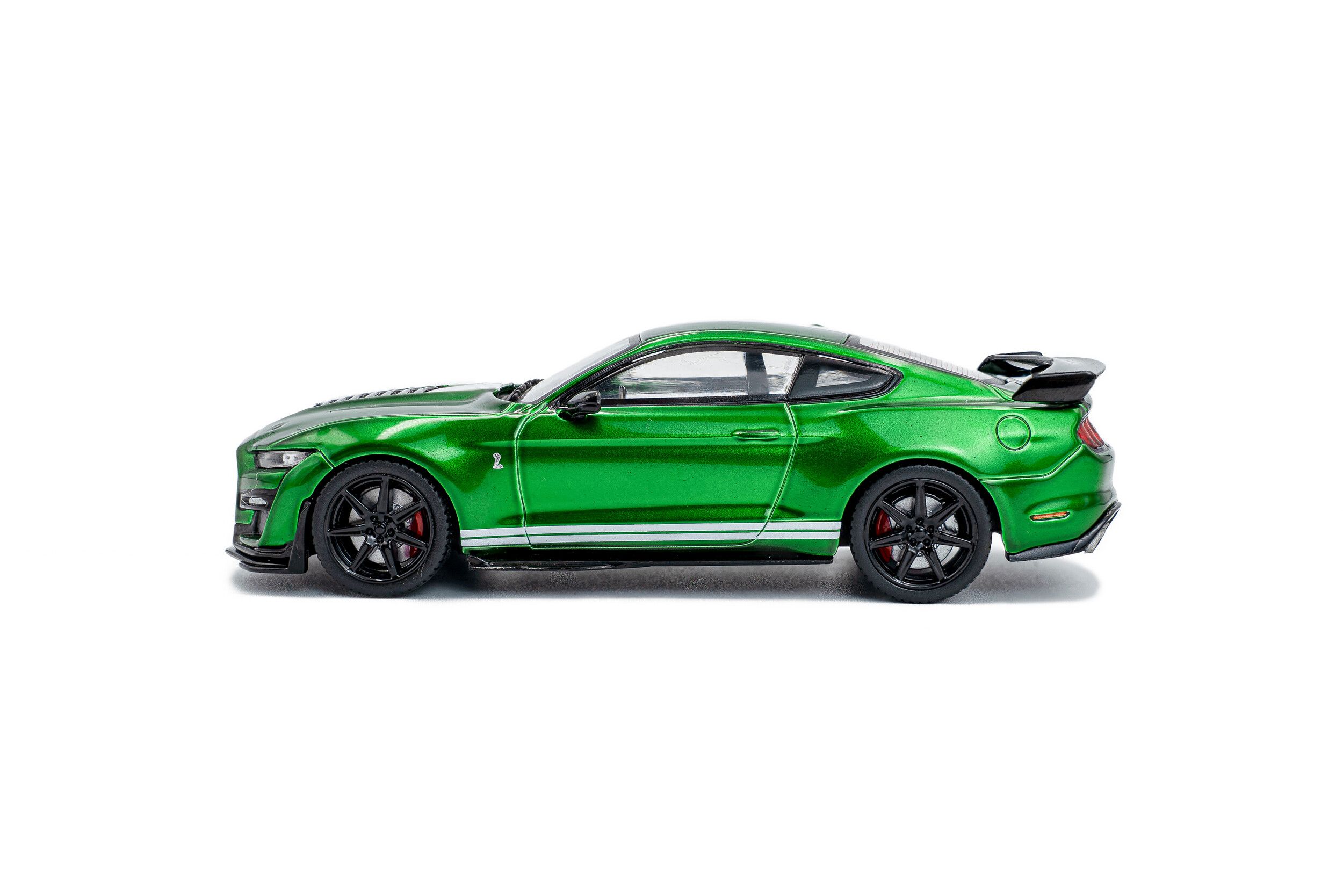 1:43 Solido - Shelby Mustang GT500 – Eruption Green Metallic w/White Stripes – 2020