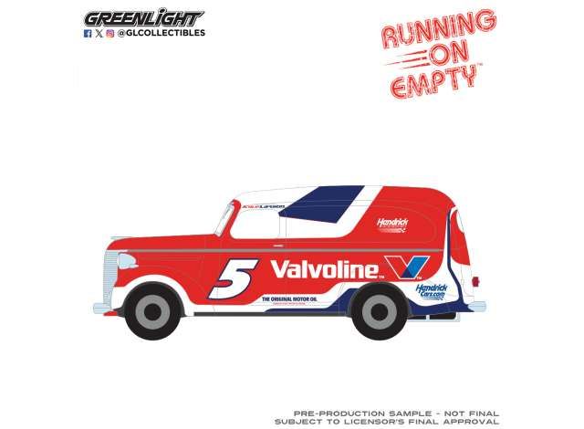 1:24 Greenlight - 1939 Chevrolet Panel Van Hendrick Motorsports #5 Valvoline *Running on Empty* 1:24 Greenlight - 1939 Chevrolet Panel Van Hendrick Motorsports #5 Valvoline *Running on Empty*