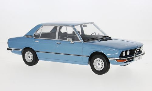 1:18 MCG - BMW 5er (E12), hellblau, 1973 1:18 MCG - BMW 5er (E12), hellblau, 1973