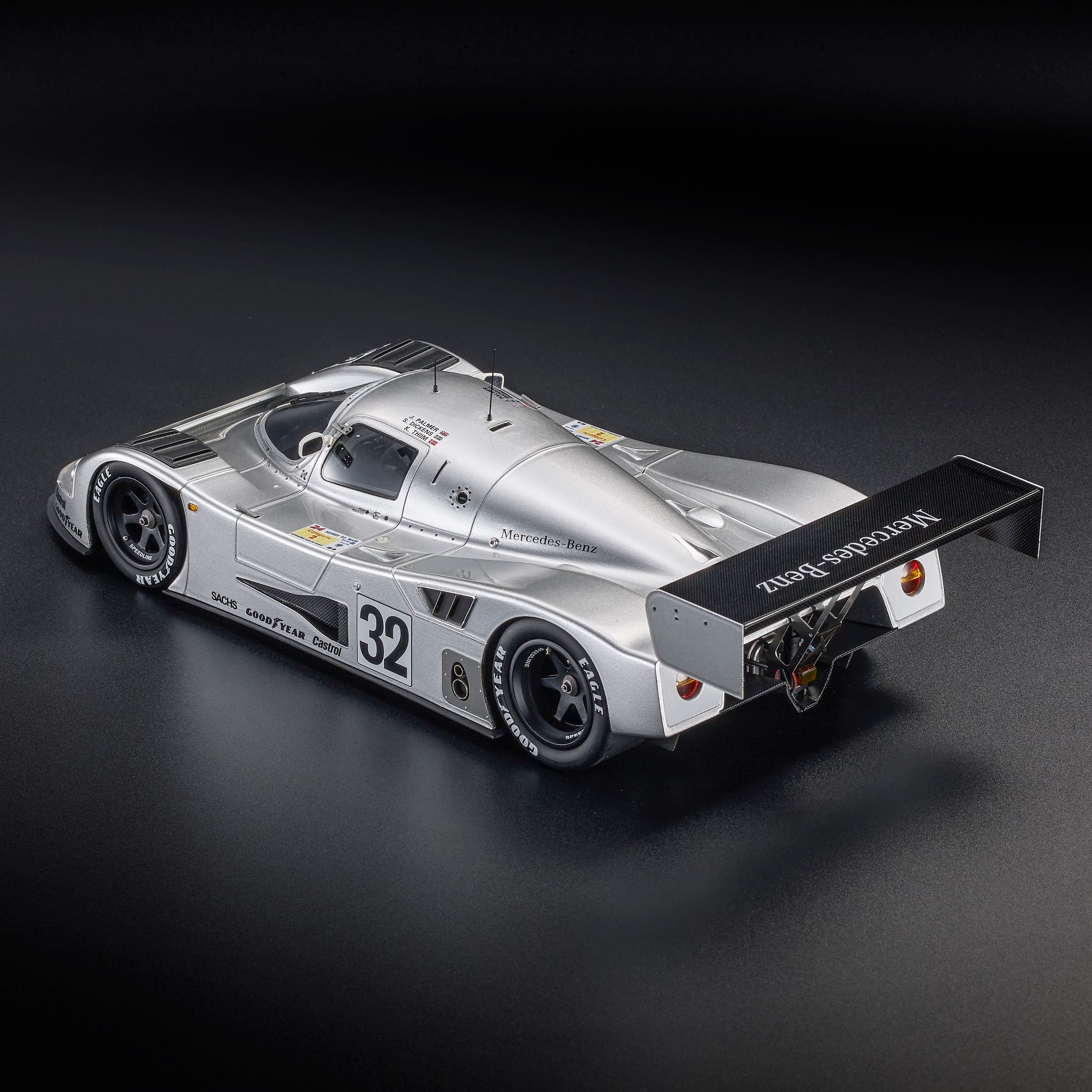 1:18 Top Marques - Mercedes C11 5.0L V8 Twin turbo Team Sauber Mercedes #32 Le Mans 1991 J. Palmer - S. Dickens - K. Thiim