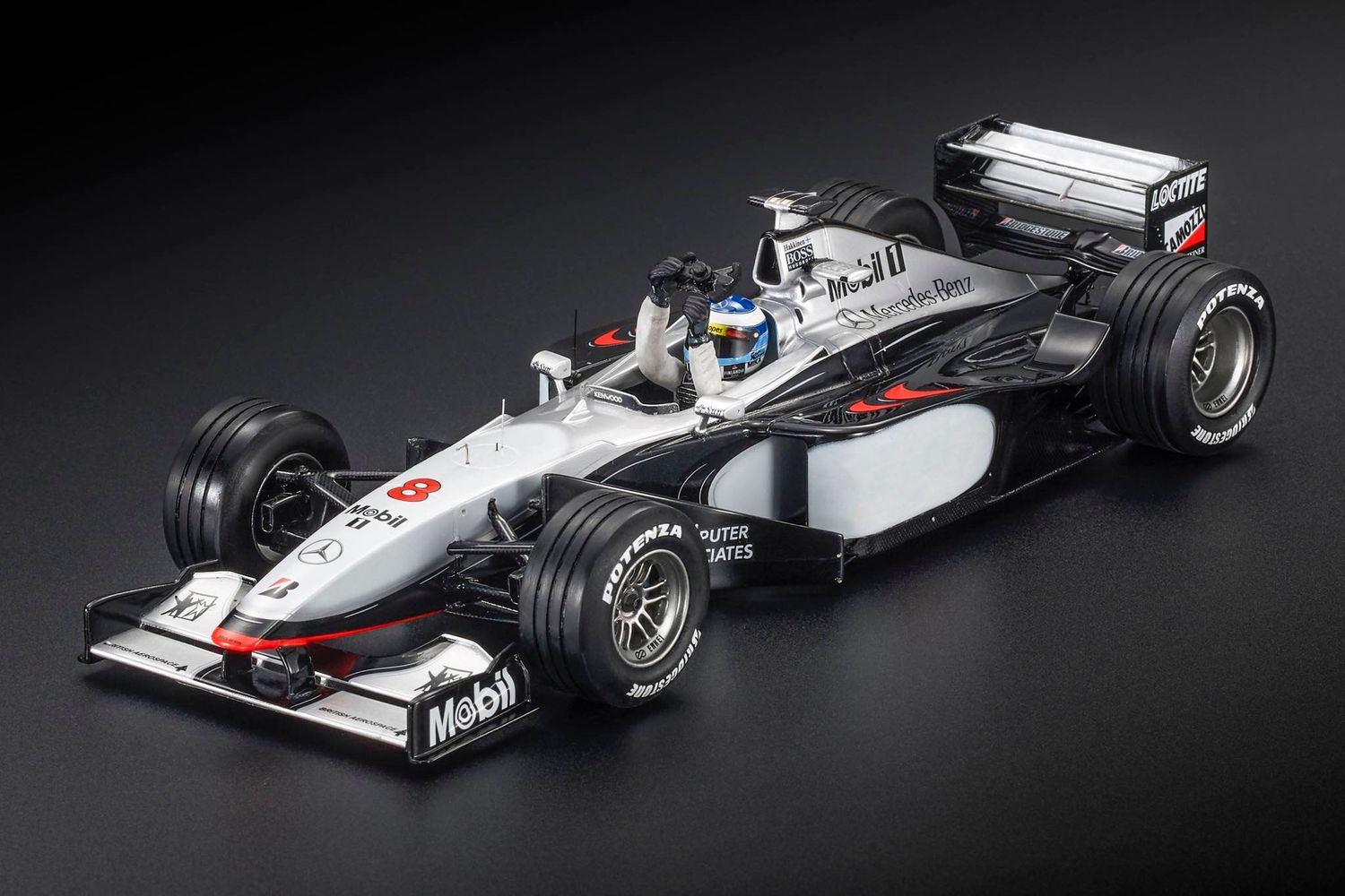 1:18 GP Replicas - McLaren F1 Mercedes MP4/13 #8 World Champion Pole Position and Winner German GP 1998 Mika Hakkinen (Mit Polit Figur) 1:18 GP Replicas - McLaren F1 Mercedes MP4/13 #8 World Champion Pole Position and Winner German GP 1998 Mika Hakkinen (Mit Polit Figur)