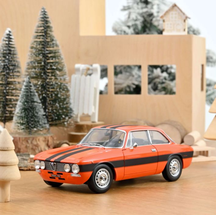 1:18 Norev - Alfa Romeo 2000 GTV 1973 Orange *Fast & Furious - Fast X* 1:18 Norev - Alfa Romeo 2000 GTV 1973 Orange *Fast & Furious - Fast X*
