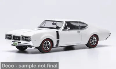 1:43 Ixo - Oldsmobile 442 W-30, weiss, 1970 1:43 Ixo - Oldsmobile 442 W-30, weiss, 1970