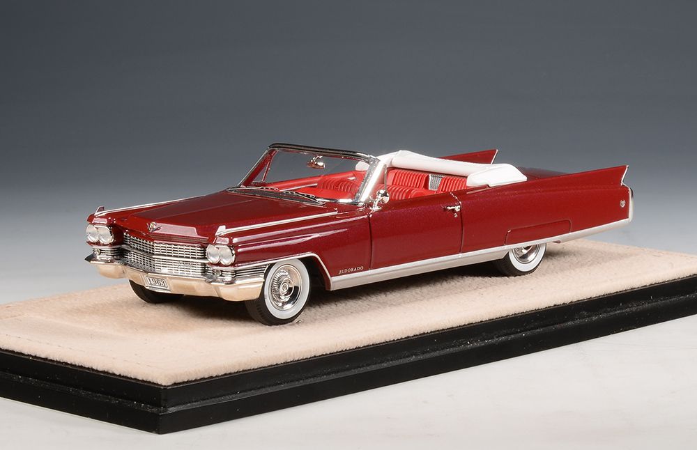 1:43 Stamp Models - 1963 Cadillac Eldorado Biarritz Cabriolet Red