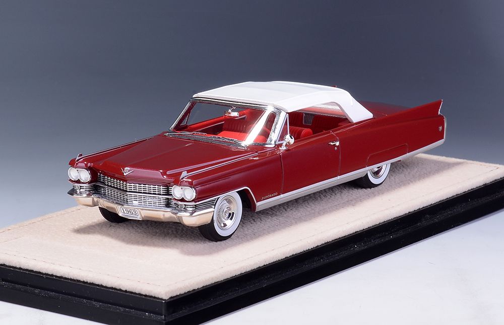 1:43 Stamp Models - 1963 Cadillac Eldorado Biarritz Cabriolet Red