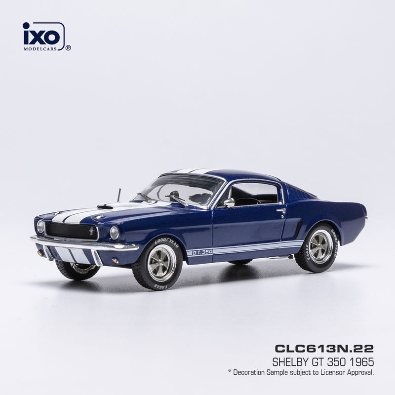 1:43 Ixo - Ford Mustang Shelby GT 350, dunkelblau/weiss, 1965 1:43 Ixo - Ford Mustang Shelby GT 350, dunkelblau/weiss, 1965