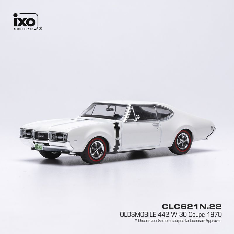 1:43 Ixo - Oldsmobile 442 W-30, weiss, 1970 1:43 Ixo - Oldsmobile 442 W-30, weiss, 1970