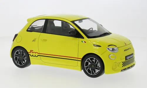1:18 MCG - 2024 Fiat 500e Abarth hellgelb