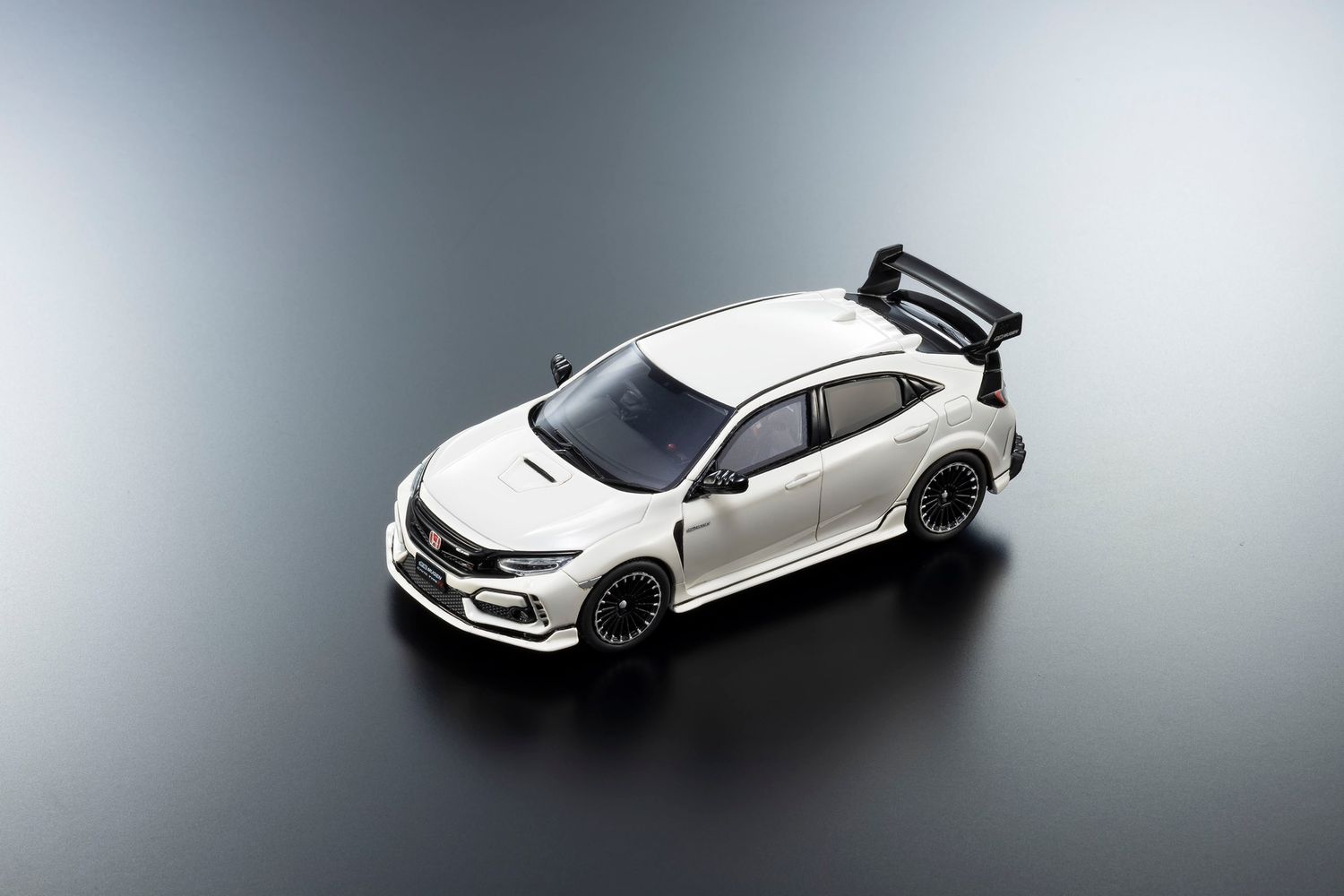 1:43 Kyosho - Honda Civic Type R Mugen White 1:43 Kyosho - Honda Civic Type R Mugen White