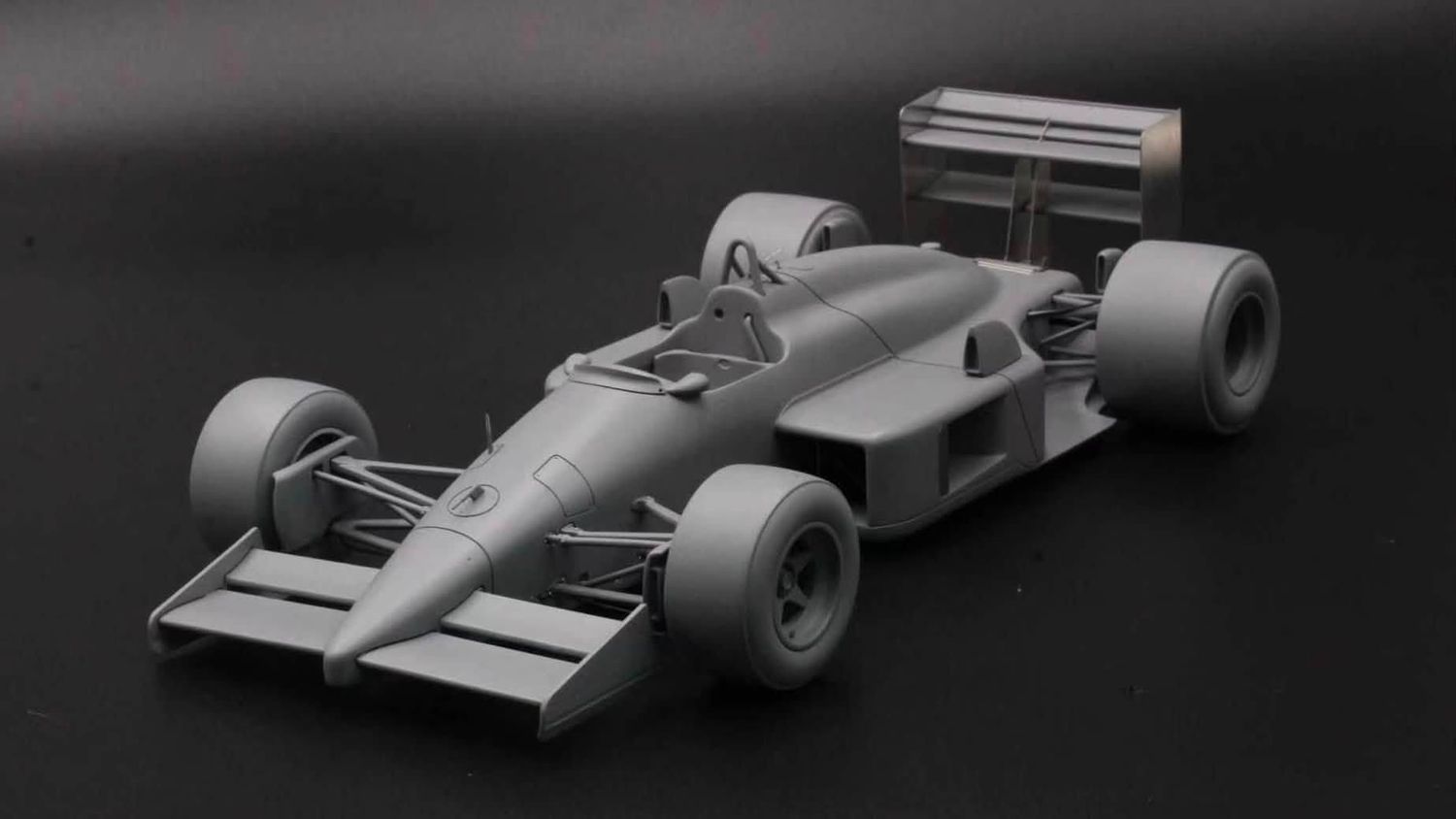 1:18 GP Replicas - Ferrari F1 87/88C #28 Winner Italy Monza GP 1988 Gerard Berger *With Pilot Figure* 1:18 GP Replicas - Ferrari F1 87/88C #28 Winner Italy Monza GP 1988 Gerard Berger *With Pilot Figure*