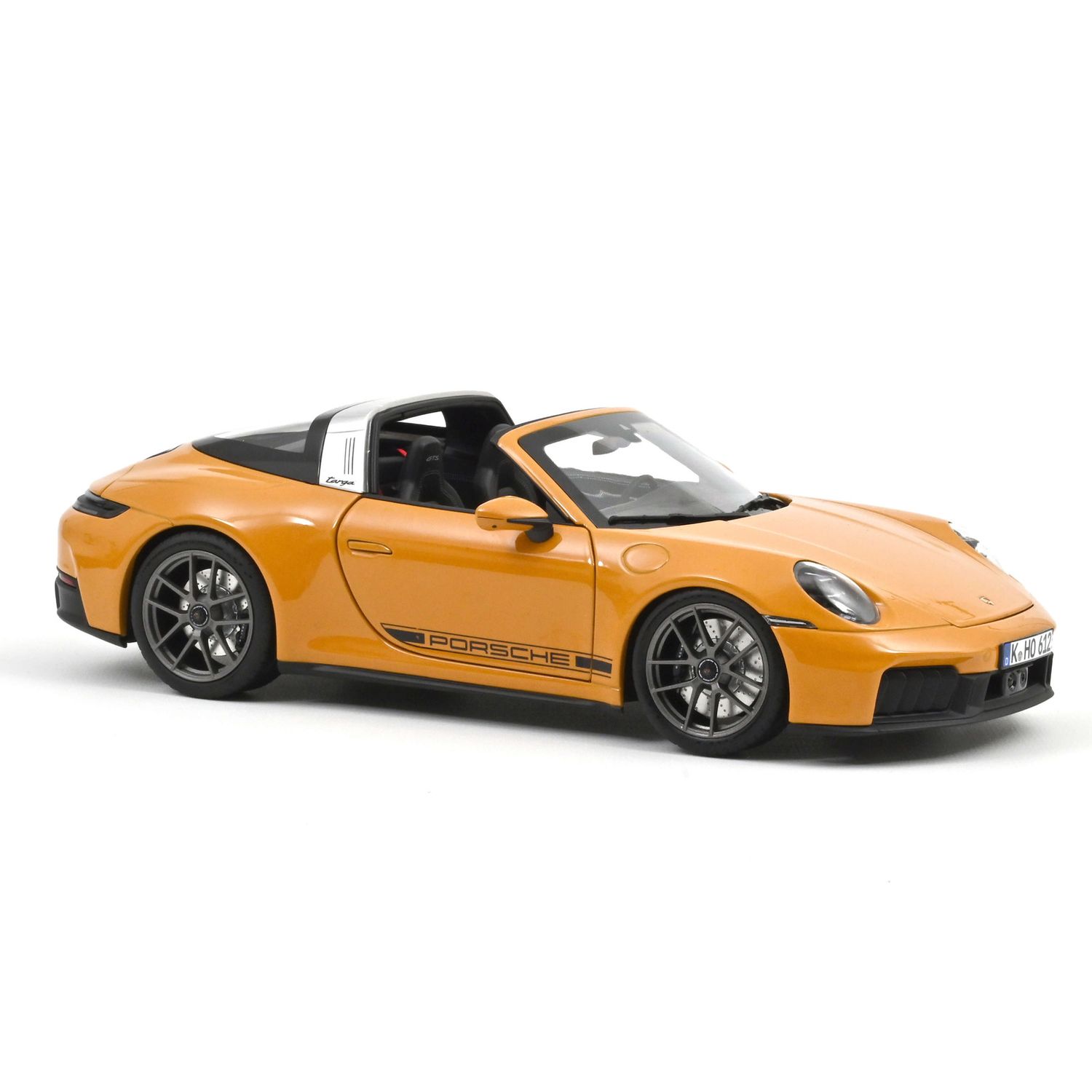 1:18 Norev - 2025 Porsche 911 9292-2 Targa 4 GTS Yellow