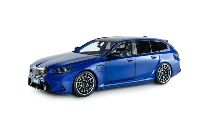 1:18 Solido - 2025 BMW M5 Touring Marina bay Blue Metallic