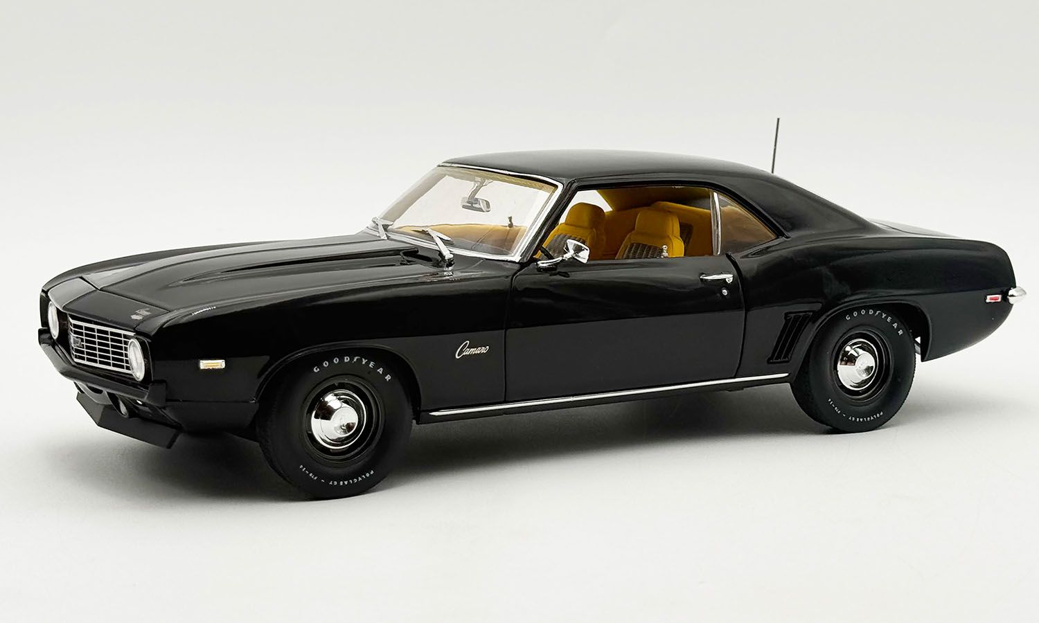 1:18 ACME - 1969 Chevrolet COPO Camaro 1 Of 1 Black
