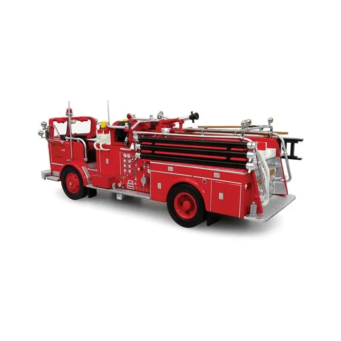 1:87 Iconic Replicas - 1965 Crown FireCoach: LACoFD Engine 51