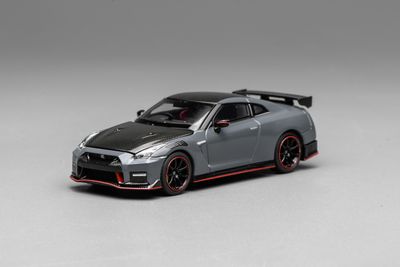 1:64 Motorhelix - 2022 Nissan GT-R NISMO (R35) Special Edition Grey 1:64 Motorhelix - 2022 Nissan GT-R NISMO (R35) Special Edition Grey