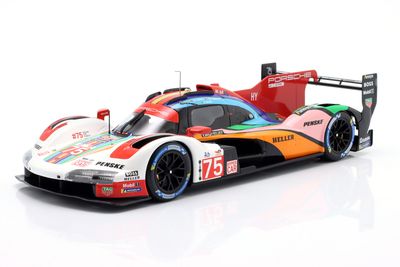 1:18 Ixo - Porshce 963 9rd 4.6L Turbo V8 Team Porsche Penske Motorsport #75 24h Le Mans 2023 F. Nasr - M. Jaminet - N. Tandy 1:18 Ixo - Porshce 963 9rd 4.6L Turbo V8 Team Porsche Penske Motorsport #75 24h Le Mans 2023 F. Nasr - M. Jaminet - N. Tandy