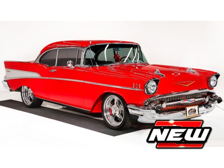 1:18 Maisto - 21957 Chevrolet Bel Air Red