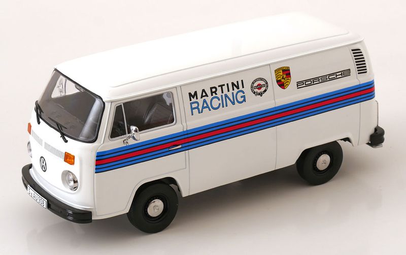 1:18 KK Scale - VW T2b Kastenwagen Porsche Martini Racing 1972 weiß 1:18 KK Scale - VW T2b Kastenwagen Porsche Martini Racing 1972 weiß