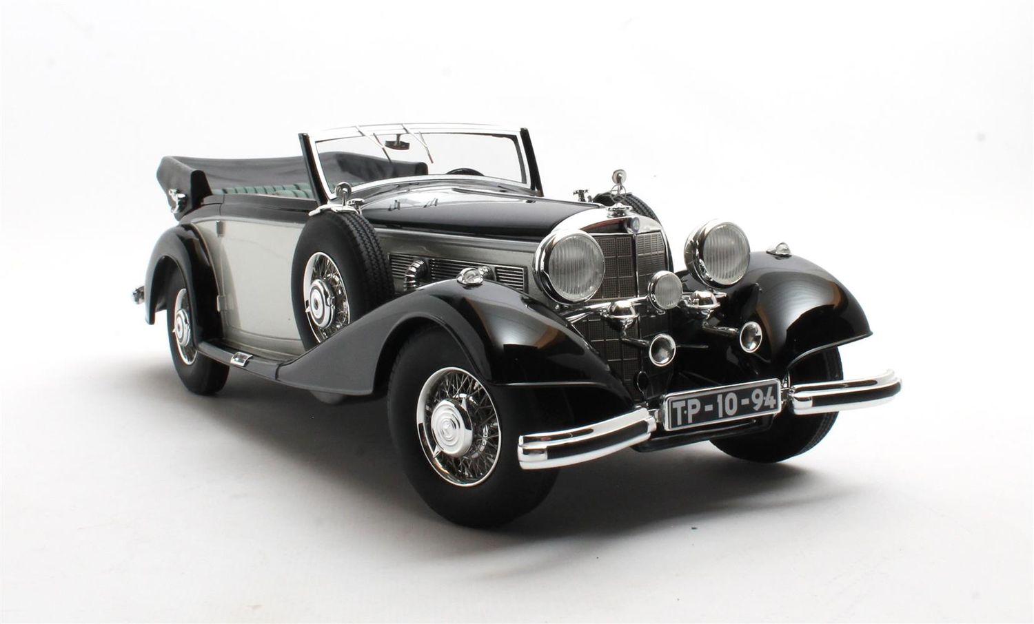 1:18 Cult Models - Mercedes-Benz 540K Cabriolet B black/silver '36-'38