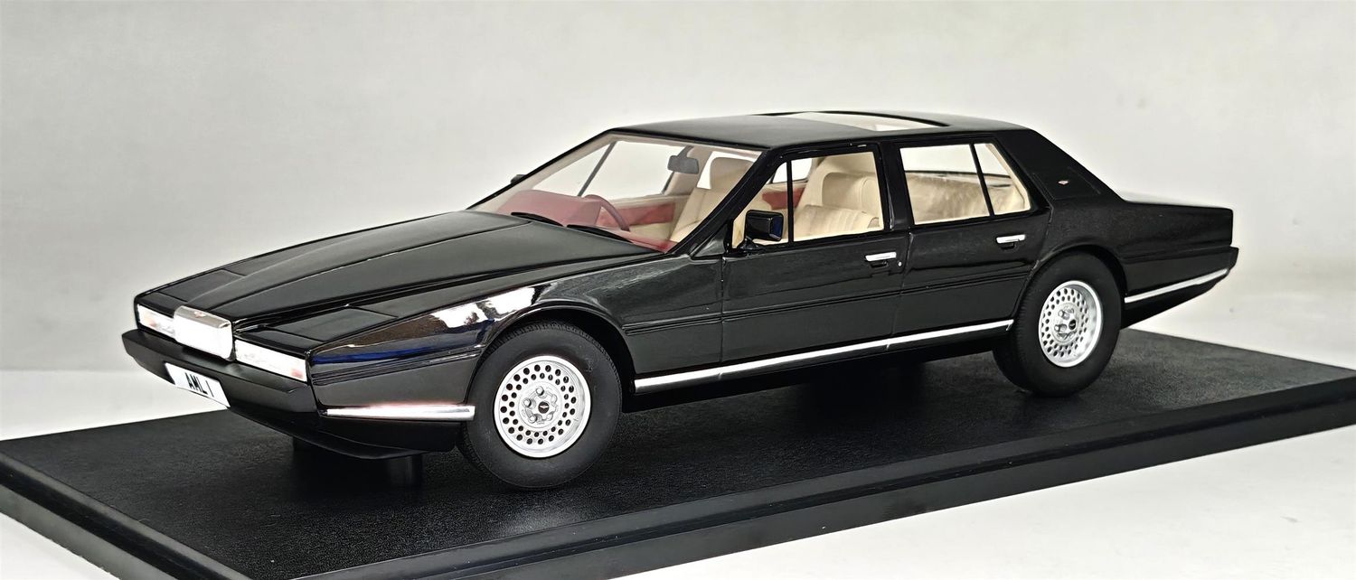 1:18 Cult Models - Aston Martin Lagonda black 1985
