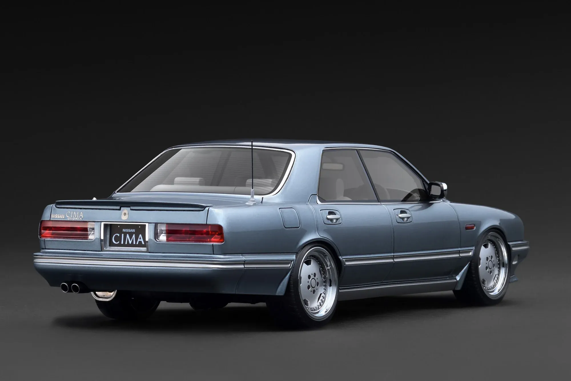 1:18 Ignition -  Nissan Gloria CIMA (Y31), light blue