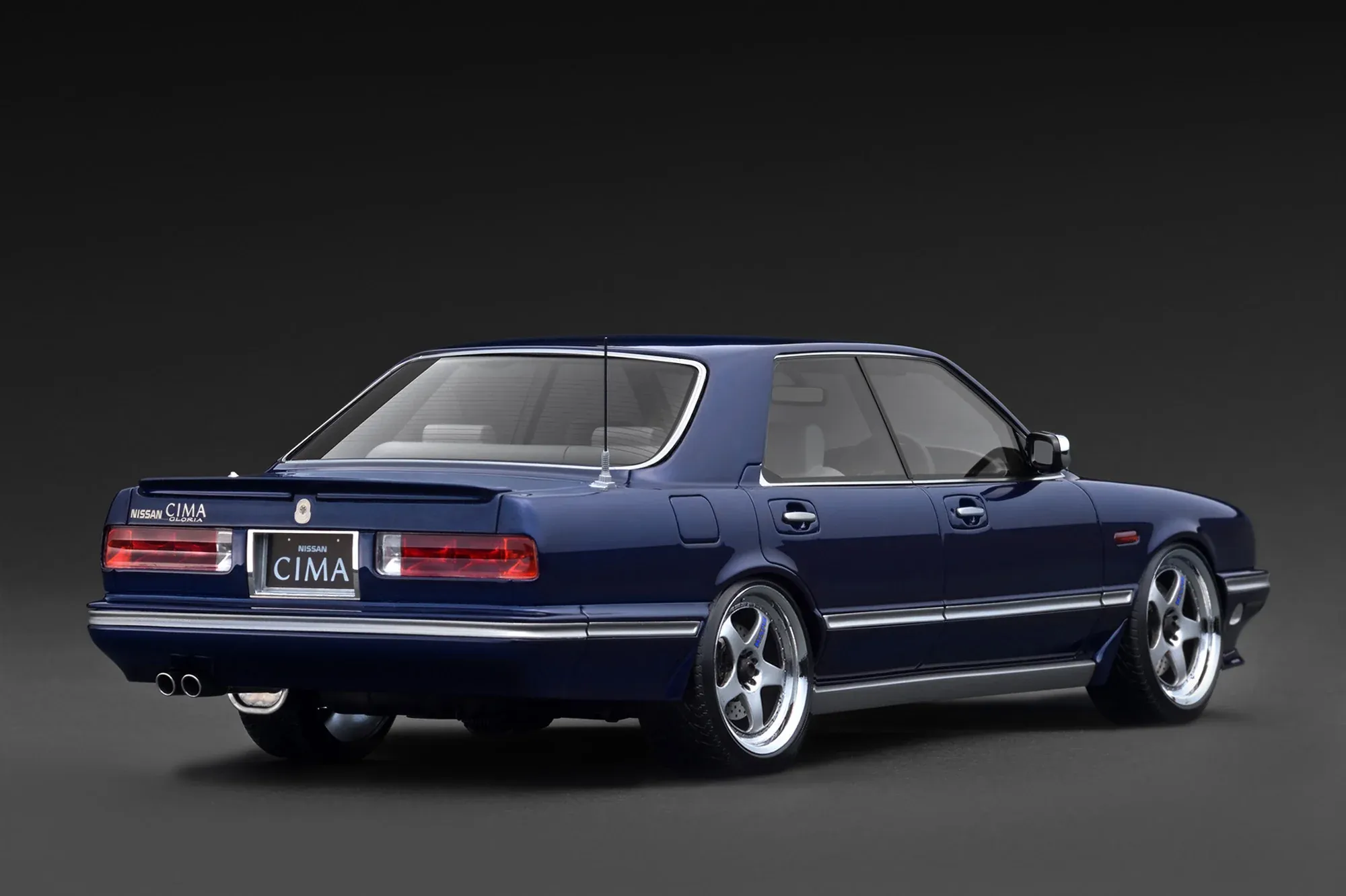 1:18 Ignition -  Nissan Gloria CIMA (Y31), dark blue
